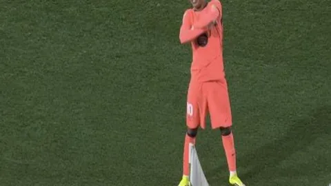 中国足协12亿债务悬疑：资金流向成谜？